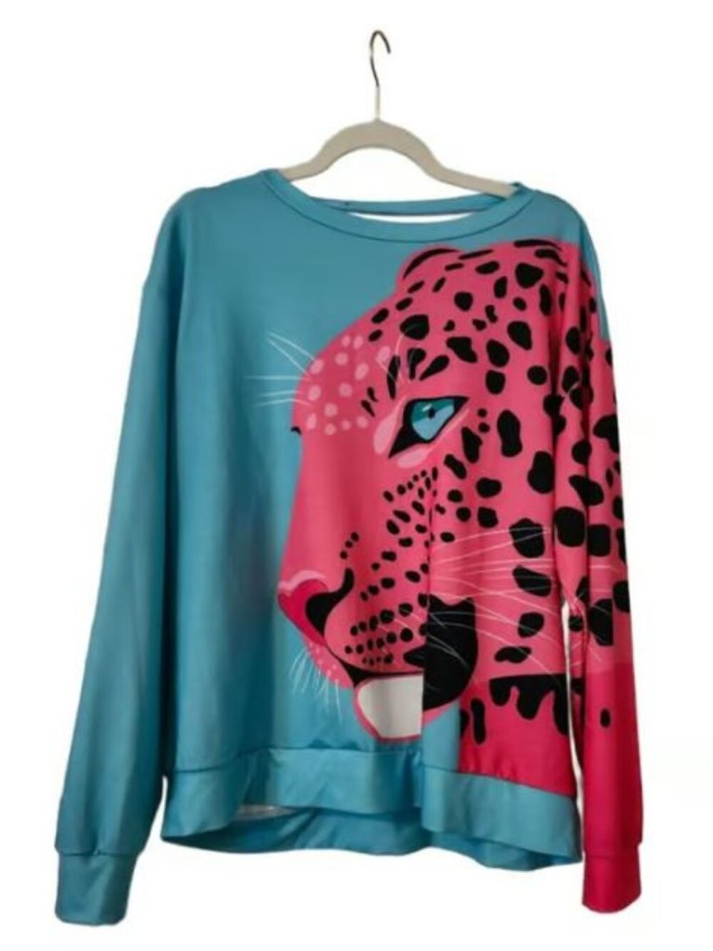 NWOT Women’s Turquoise Pink Cheetah Lightweight Sweatshirt Size XL